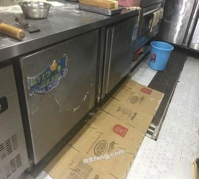 江西宜春超值出售全套廚房設(shè)備，含雙層烤箱等，僅售3000元